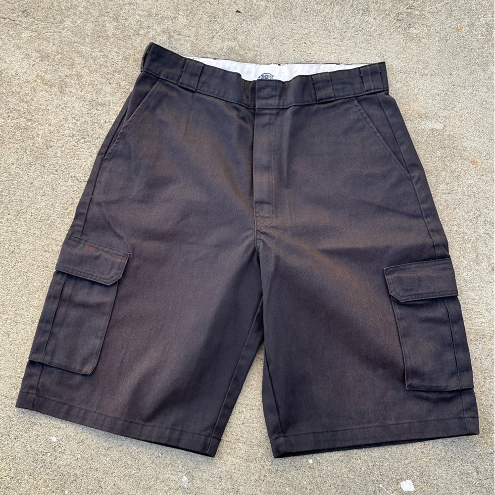 Dickies Black Cargo Shorts for Men / 34